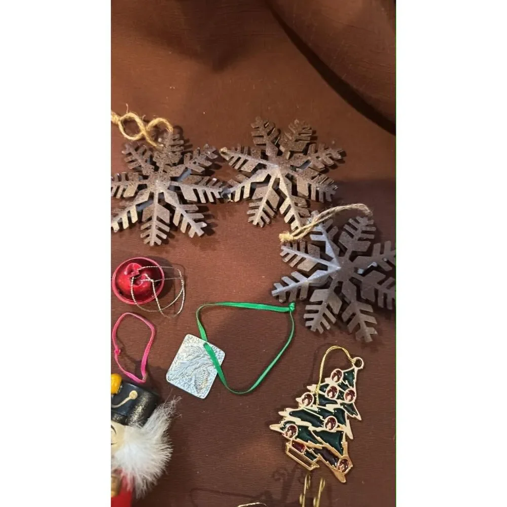Christmas Ornaments Lot of 34  Mixed Lot